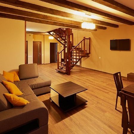 לבוב Apartment On Lychakivska מראה חיצוני תמונה