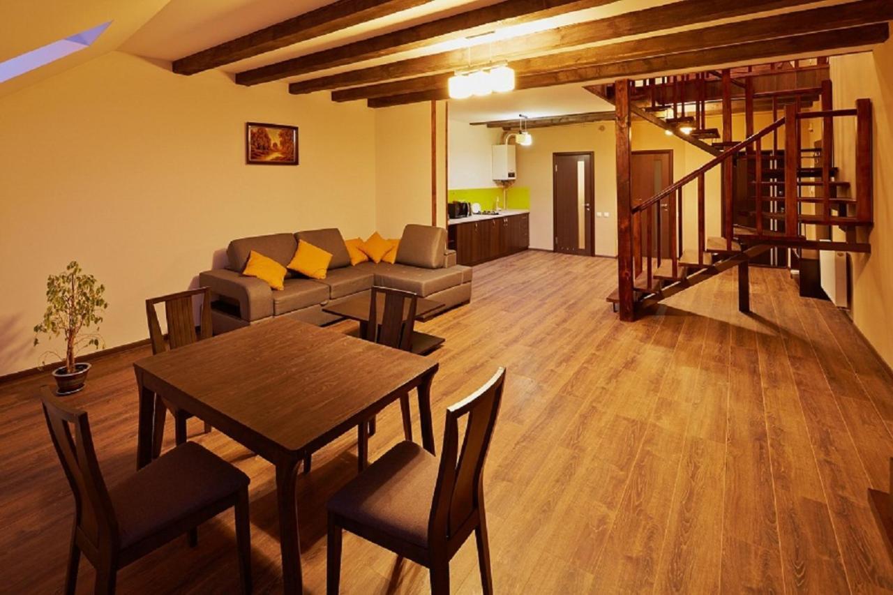 לבוב Apartment On Lychakivska מראה חיצוני תמונה